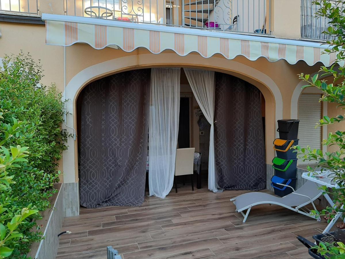 Sonia Pizzo Beach Club Daire Dış mekan fotoğraf